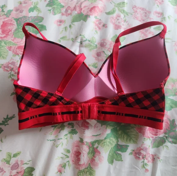 Victoria's Secret PINK Push Up Bra - Picture 2 of 3